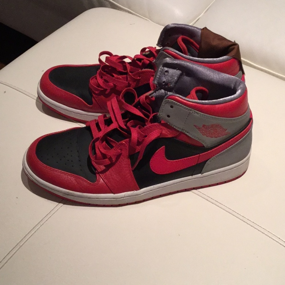 Jordan 1's